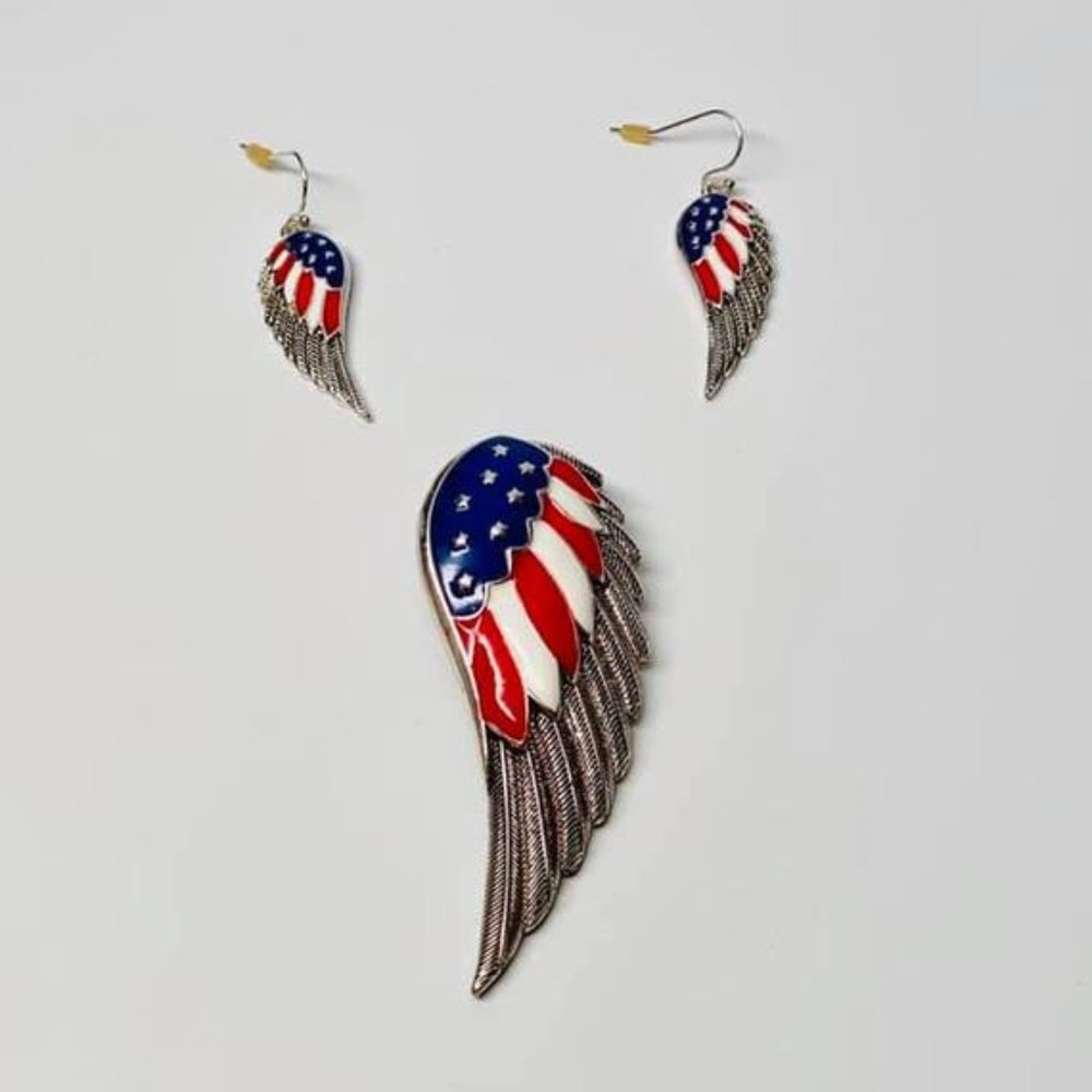 AMERICAN FLAG WING PENDANT SET